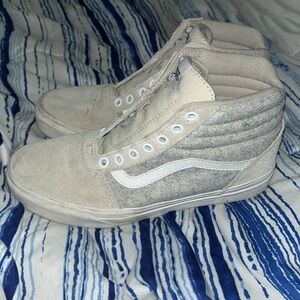 Vans Oatmeal classic hightop shoe women’s 7.5